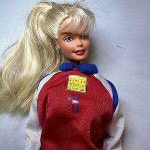 1999 Mattel Soccer Barbie Doll FIFA #20151 Blonde Fashion Doll Nice Vintage 90s